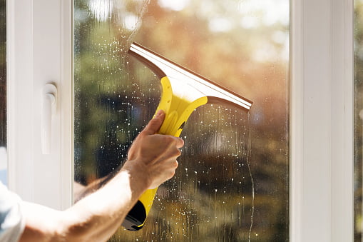 How to Clean Windows & Doors for a Streak-Free Finish?